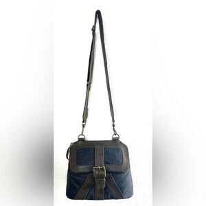 Sahalie Castaway Crossbody Bag
